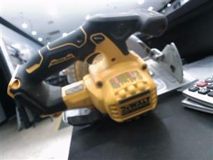 DEWALT DCS566 NO BATTERY TOOL ONLY IN GREAT SHAPE